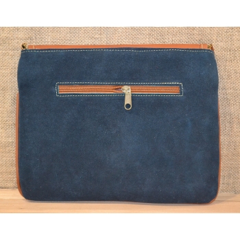 Torebka ze skóry etno w granatowym kolorze  z koralikami mullo .